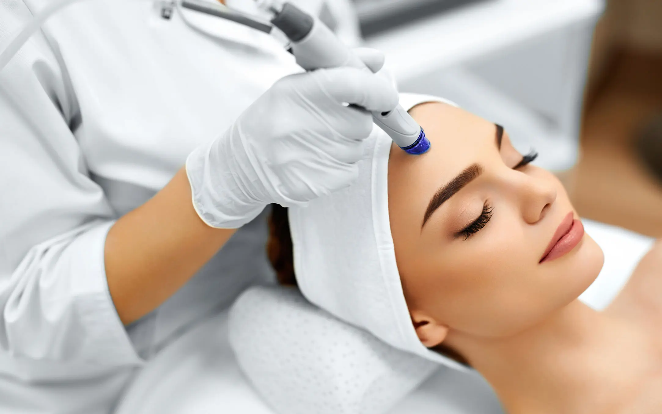What Is Collagen Lift Therapy and How Can It Help Ageing, Loose Skin Wincanton?